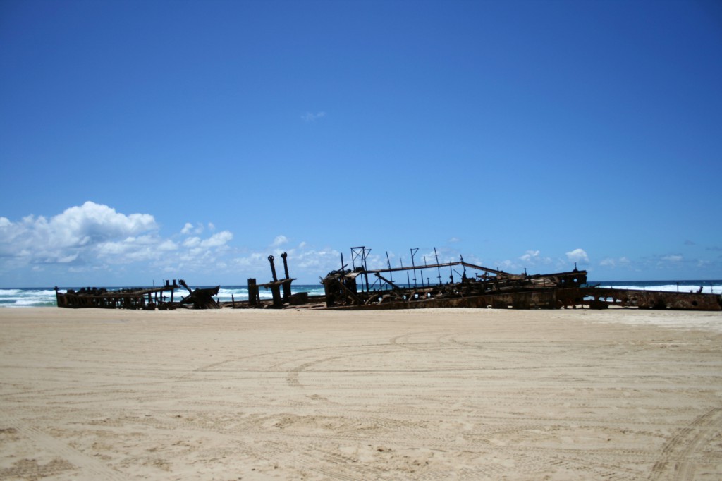 fraser-island-shipswreck-australia